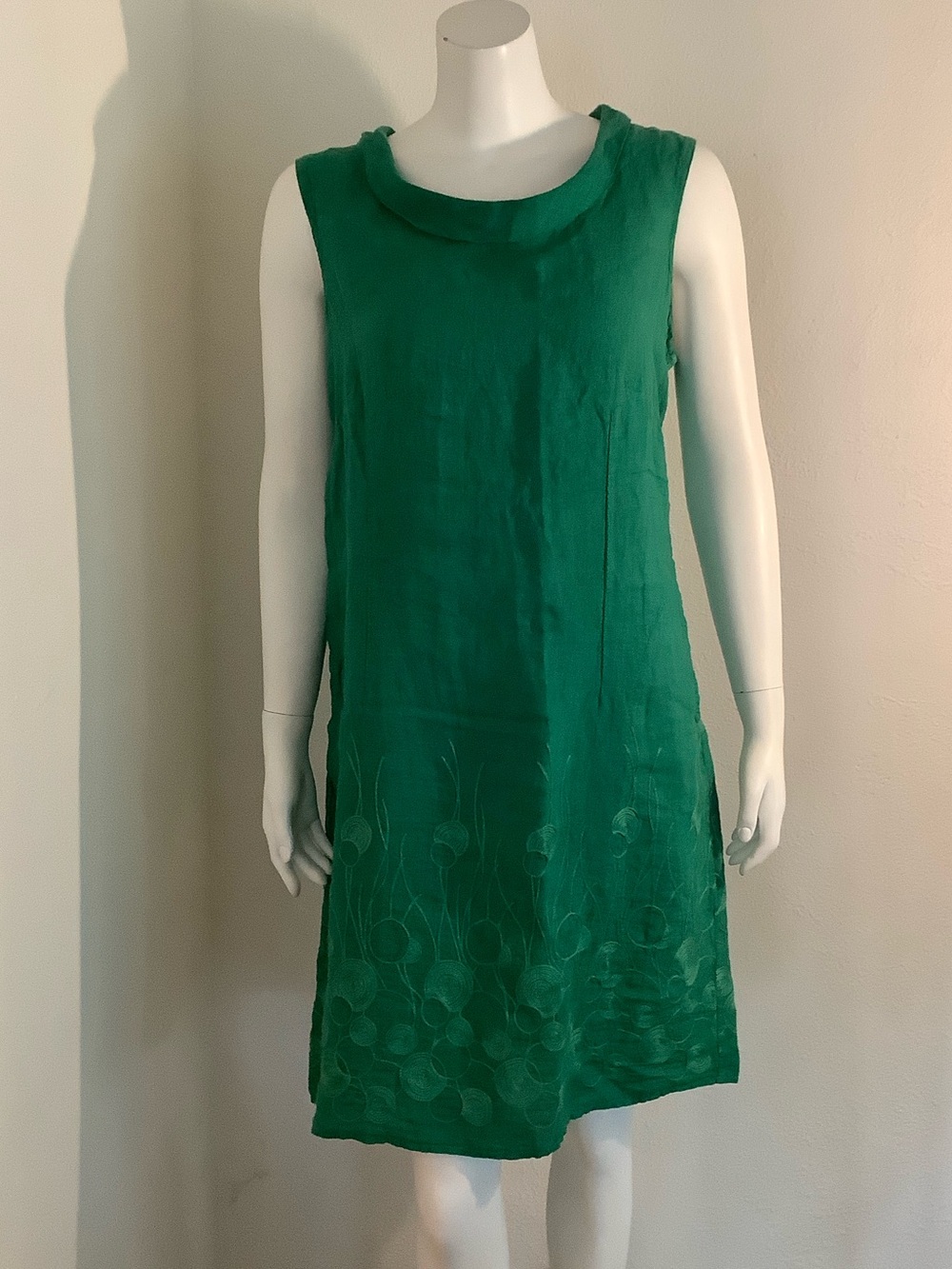 NWT Linen Luv Embroidered Hem Shift Dress